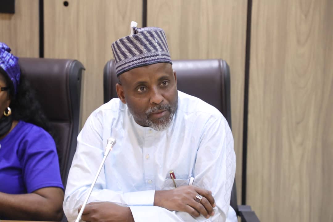  Comrade Alhassan Yahya discussing with the Minister, Tunji-ojo 