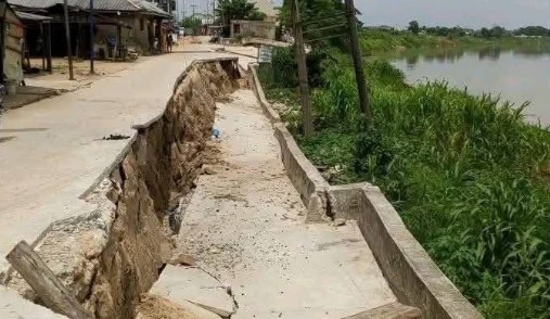 As Erosion Threatens Bayelsa Community, Residents Seek Govt’s Intervention