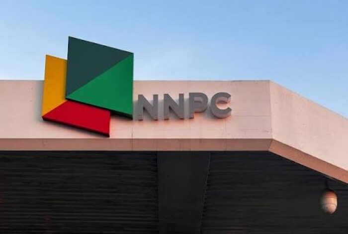 Oil prices tumble as Washington signals rapid withdrawal from Iran